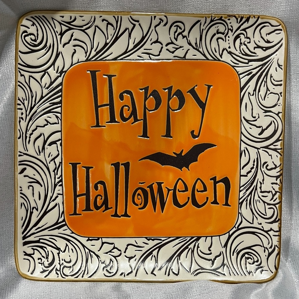 Inhomestylez Etched Set of 4 Spooky Night Happy Halloween Salad Plates New 8”